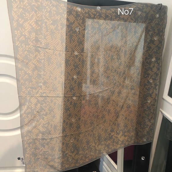 Giorgio Armani vintage scarves - Picture 2 of 6